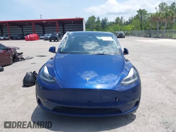 2024 Tesla Model Y с VIN 7SAYGDED4RF044747, выставлен на аукционе IAAI как лот 42377073 с пробегом 18 622 миль миль и . История ставок и продаж доступна на DreamBid. Изображение 13.