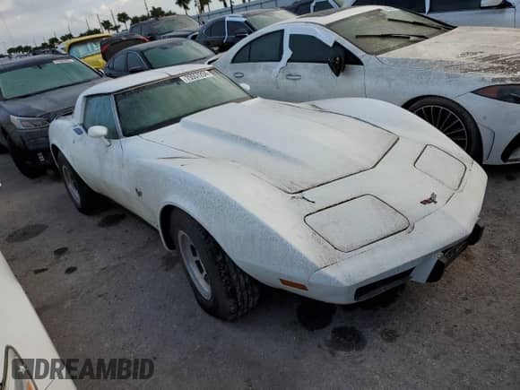 1979 Chevrolet Corvette с VIN 1Z8789S442296, выставлен на аукционе Copart как лот 75557234 с пробегом 77 800 миль миль и Списание • Salvage title. История ставок и продаж доступна на DreamBid. Изображение 4.