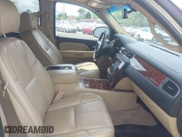 2008 Chevrolet Tahoe 3LT с VIN 1GNFK13068R236818, выставлен на аукционе IAAI как лот 42392167 с пробегом 157 702 миль миль и . История ставок и продаж доступна на DreamBid. Изображение 5.