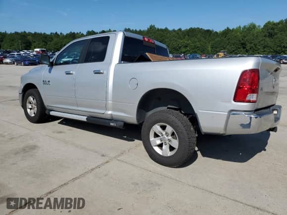 2018 Ram 1500 SLT z VIN 1C6RR6GG7JS114464, wystawiony jako Copart lot #61401325 z przebiegiem 99 894 mil mil oraz Szkoda całkowita • Salvage title. Historia ofert i sprzedaży dostępna na DreamBid. Obrazek 2.