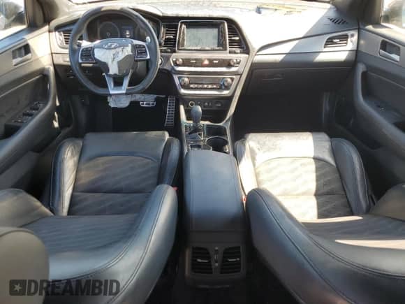 2019 Hyundai Sonata Sport z VIN 5NPE34AFXKH796155, wystawiony jako Copart lot #86226155 z przebiegiem 47 613 mil mil oraz Nie do naprawy • Non repairable. Historia ofert i sprzedaży dostępna na DreamBid. Obrazek 8.