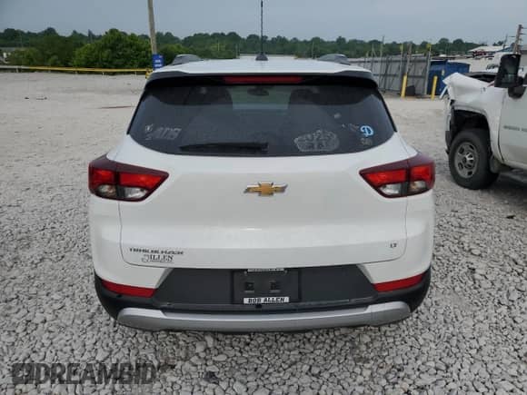 2025 Chevrolet TrailBlazer LT with VIN KL79MPSL6SB055035, listed as a Copart auction lot 59258195 with 10,662 mi miles and Salvage title. Bid and sale history available at DreamBid. Image 6.