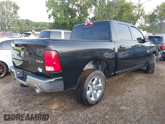 2016 Ram 1500 Big Horn z VIN 3C6RR7LT1GG376702, wystawiony jako IAAI lot #42814160 z przebiegiem 120 694 mil mil oraz . Historia ofert i sprzedaży dostępna na DreamBid. Obrazek 4.