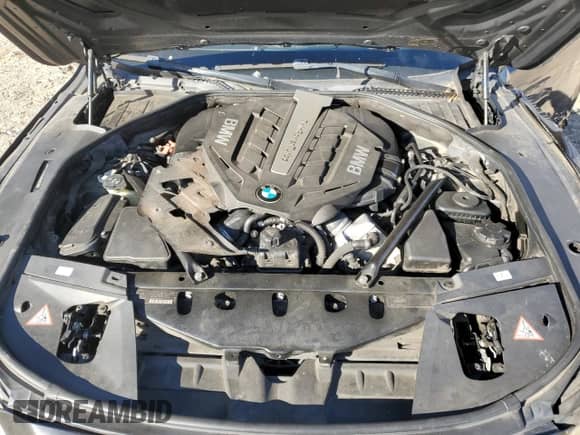 2012 BMW 7 Series 750i with VIN WBAKA8C5XCDS99728, listed as a Copart auction lot 86607995 with Not provided miles and Clean title. Bid and sale history available at DreamBid. Image 11.