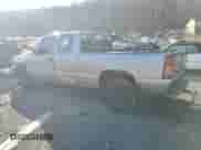 2000 Chevrolet Silverado 2500 LS z VIN 1GCFC29U4YZ101133, wystawiony jako Copart lot #84821694 z przebiegiem 149 142 mil mil oraz Szkoda całkowita • Salvage title. Historia ofert i sprzedaży dostępna na DreamBid. Obrazek 2.