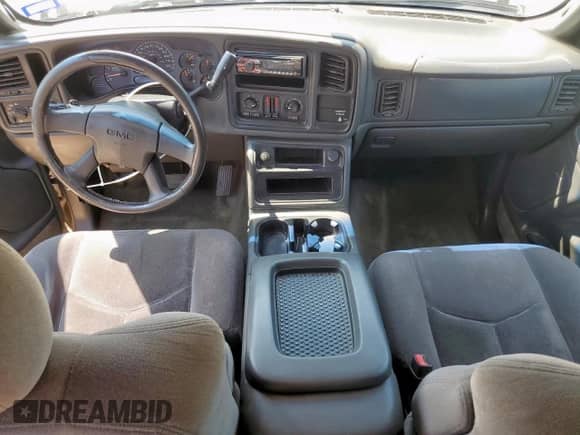 2003 GMC Sierra 1500 SLE с VIN 2GTEC19T131241185, выставлен на аукционе Copart как лот 80162765 с пробегом 248 555 миль миль и Списание • Salvage title. История ставок и продаж доступна на DreamBid. Изображение 8.