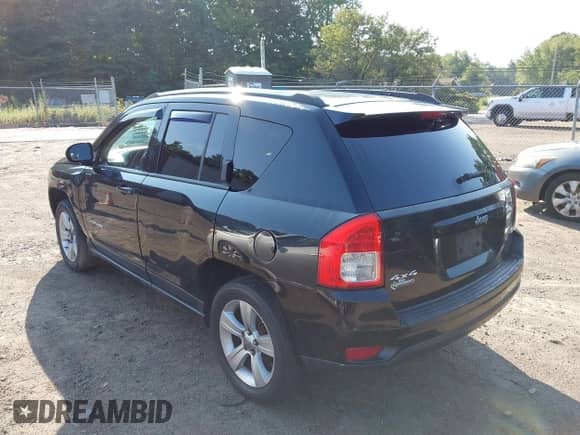 2012 Jeep Compass Latitude с VIN 1C4NJDEB0CD659097, выставлен на аукционе IAAI как лот 43009609 с пробегом 136 119 миль миль и . История ставок и продаж доступна на DreamBid. Изображение 3.