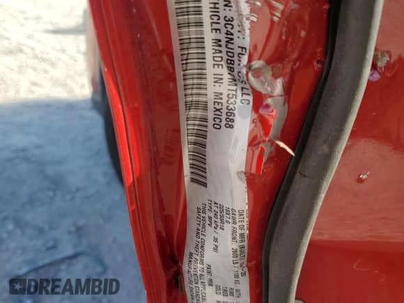 2021 Jeep Compass Altitude with VIN 3C4NJDBB7MT533688, listed as a Copart auction lot 86107915 with 70,146 mi miles and Salvage title. Bid and sale history available at DreamBid. Image 13.