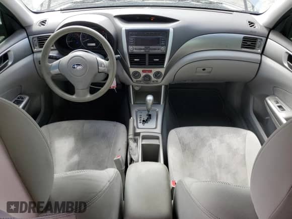 2010 Subaru Forester X с VIN JF2SH6AC3AH761428, выставлен на аукционе Copart как лот 82136755 с пробегом 126 817 миль миль и Списание • Salvage title. История ставок и продаж доступна на DreamBid. Изображение 8.