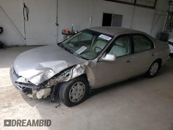 1997 Honda Accord Value с VIN 1HGCD5689VA162644, выставлен на аукционе Copart как лот 64222835 с пробегом 173 778 миль миль и Списание • Salvage title. История ставок и продаж доступна на DreamBid. Изображение 1.