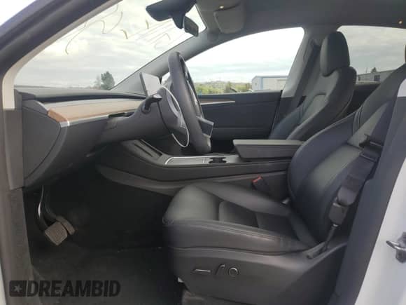 2023 Tesla Model Y Long Range with VIN 7SAYGDEE3PA150240, listed as a Copart auction lot 86333365 with 13,498 mi miles and Salvage title. Bid and sale history available at DreamBid. Image 7.