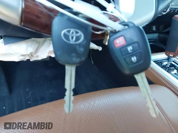 2019 Toyota Tundra SR5 с VIN 5TFAY5F11KX857951, выставлен на аукционе IAAI как лот 41149534 с пробегом 48 955 миль миль и . История ставок и продаж доступна на DreamBid. Изображение 11.