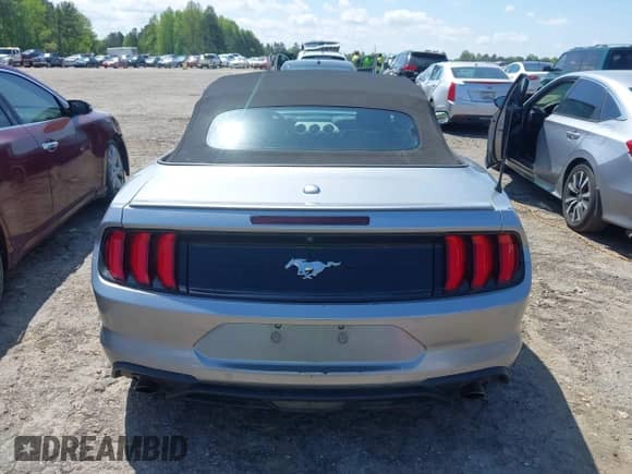 2021 Ford Mustang EcoBoost с VIN 1FATP8UH4M5124553, выставлен на аукционе IAAI как лот 41995612 с пробегом 93 291 миль миль и . История ставок и продаж доступна на DreamBid. Изображение 16.