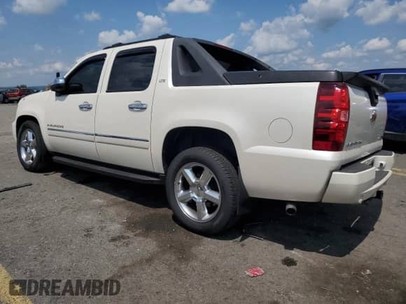 2011 Chevrolet Avalanche LTZ with VIN 3GNTKGE38BG405063, listed as a Copart auction lot 65939735 with 80,871 mi miles and Salvage title. Bid and sale history available at DreamBid. Image 2.