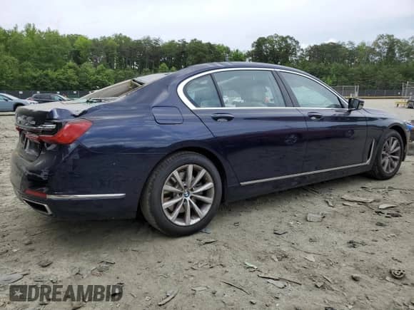 2022 BMW 7 Series 740i xDrive with VIN WBA7T4C06NCH78320, listed as a Copart auction lot 59662935 with 29,185 mi miles and Salvage title. Bid and sale history available at DreamBid. Image 3.