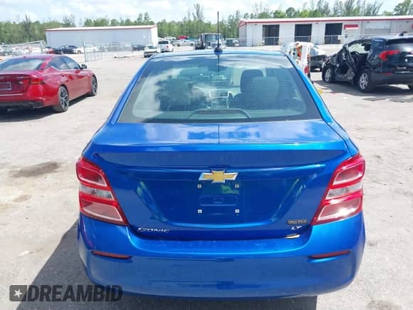 2020 Chevrolet Sonic LT with VIN 1G1JD5SB1L4122778, listed as a IAAI auction lot 39762657 with 30,659 mi miles and . Bid and sale history available at DreamBid. Image 16.