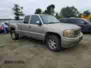 2002 GMC Sierra 1500 Denali z VIN 2GTFK69U321309689, wystawiony jako Copart lot #60267695 z przebiegiem 351 508 mil mil oraz Czysty tytuł • Clean title. Historia ofert i sprzedaży dostępna na DreamBid. Obrazek 4.
