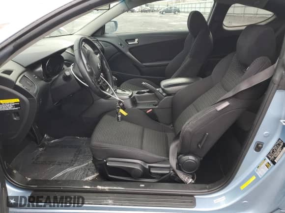 2011 Hyundai Genesis Coupe с VIN KMHHT6KD6BU049353, выставлен на аукционе Copart как лот 82494904 с пробегом 162 839 миль миль и Списание • Salvage title. История ставок и продаж доступна на DreamBid. Изображение 7.