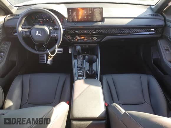 2025 Honda Accord Sport-L с VIN 1HGCY2F72SA033926, выставлен на аукционе Copart как лот 86701965 с пробегом 4 967 миль миль и Списание • Salvage title. История ставок и продаж доступна на DreamBid. Изображение 8.