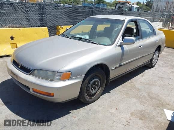 1996 Honda Accord LX with VIN 1HGCD5630TA148505, listed as a IAAI auction lot 42907969 with 213,281 mi miles and . Bid and sale history available at DreamBid. Image 2.