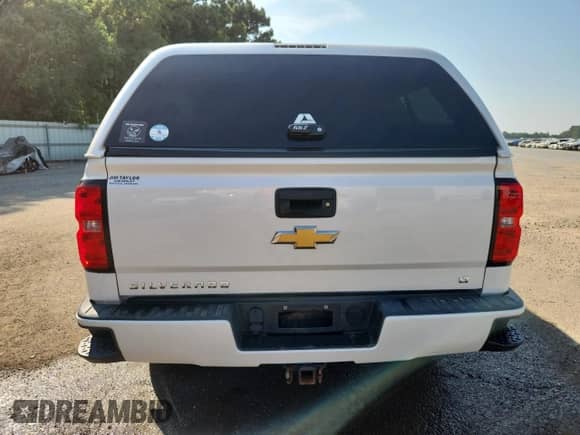 2017 Chevrolet Silverado 1500 LT with VIN 3GCUKREC0HG328559, listed as a Copart auction lot 81446685 with 135,540 mi miles and Salvage title. Bid and sale history available at DreamBid. Image 6.