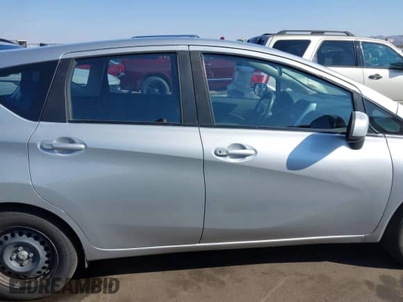 2015 Nissan Note S with VIN 3N1CE2CPXFL391417, listed as a IAAI auction lot 41465498 with 101,573 mi miles and . Bid and sale history available at DreamBid. Image 13.