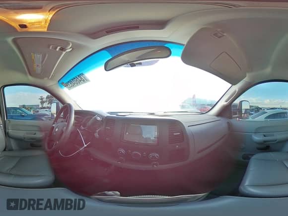 2008 Chevrolet Silverado 2500HD Work Truck z VIN 1GCHK24KX8E184219, wystawiony jako Copart lot #84604635 z przebiegiem 175 981 mil mil oraz Szkoda całkowita • Salvage title. Historia ofert i sprzedaży dostępna na DreamBid. Obrazek 14.