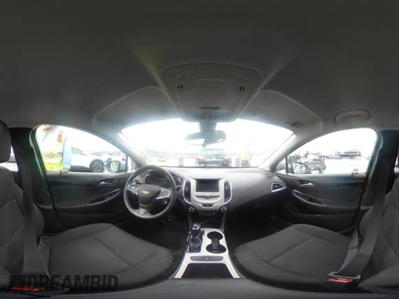 2018 Chevrolet Cruze LS z VIN 1G1BC5SM9J7188340, wystawiony jako IAAI lot #43258785 z przebiegiem 36 132 mil mil oraz . Historia ofert i sprzedaży dostępna na DreamBid. Obrazek 18.