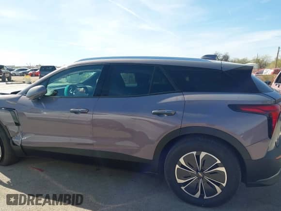 2024 Chevrolet Blazer EV eAWD LT z VIN 3GNKDBRJ6RS204898, wystawiony jako IAAI lot #41819165 z przebiegiem 8 512 mil mil oraz . Historia ofert i sprzedaży dostępna na DreamBid. Obrazek 15.