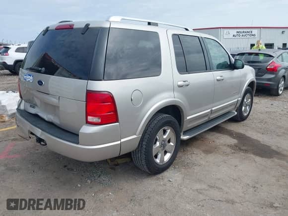 2004 Ford Explorer with VIN 1FMZU65K54UB02011, listed as a IAAI auction lot 43076680 with 176,964 mi miles and . Bid and sale history available at DreamBid. Image 4.