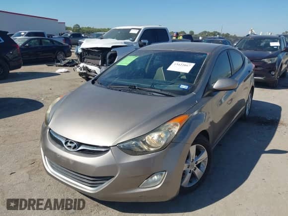 2013 Hyundai Elantra GLS с VIN 5NPDH4AE1DH231994, выставлен на аукционе IAAI как лот 43422067 с пробегом 171 882 миль миль и . История ставок и продаж доступна на DreamBid. Изображение 2.