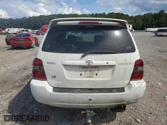 2005 Toyota Highlander with VIN JTEGP21A850070314, listed as a Copart auction lot 85131645 with 310,478 mi miles and Salvage title. Bid and sale history available at DreamBid. Image 6.