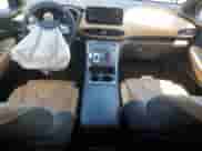 2021 Hyundai Santa Fe Calligraphy z VIN 5NMS5DAL3MH316301, wystawiony jako Copart lot #67298525 z przebiegiem 21 885 mil mil oraz Szkoda całkowita • Salvage title. Historia ofert i sprzedaży dostępna na DreamBid. Obrazek 8.