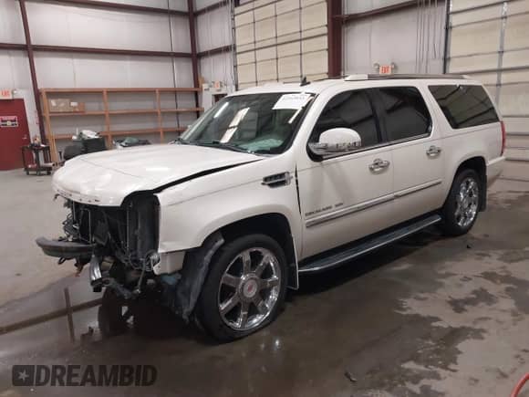 2014 Cadillac Escalade ESV Luxury с VIN 1GYS4HEF3ER111941, выставлен на аукционе IAAI как лот 42165033 с пробегом 158 964 миль миль и . История ставок и продаж доступна на DreamBid. Изображение 21.