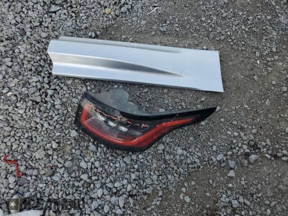 2020 Land Rover Range Rover Sport HSE Dynamic с VIN SALWR2SE9LA728704, выставлен на аукционе Copart как лот 53907315 с пробегом 121 880 миль миль и Списание • Salvage title. История ставок и продаж доступна на DreamBid. Изображение 13.