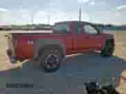 2005 Chevrolet Colorado Z71 with VIN 1GCDT196458231868, listed as a Copart auction lot 85013425 with 207,372 mi miles and Salvage title. Bid and sale history available at DreamBid. Image 3.