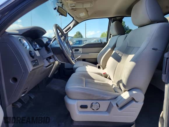 2010 Ford F-150 XL with VIN 1FTFX1EVXAFC03640, listed as a Copart auction lot 81298435 with 69,032 mi miles and Salvage title. Bid and sale history available at DreamBid. Image 7.