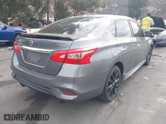 2017 Nissan Sentra SR с VIN 3N1AB7APXHY351733, выставлен на аукционе IAAI как лот 43167023 с пробегом 119 707 миль миль и . История ставок и продаж доступна на DreamBid. Изображение 4.