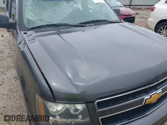 2010 Chevrolet Suburban LS с VIN 1GNUCHE07AR213838, выставлен на аукционе IAAI как лот 42523274 с пробегом 251 109 миль миль и . История ставок и продаж доступна на DreamBid. Изображение 18.
