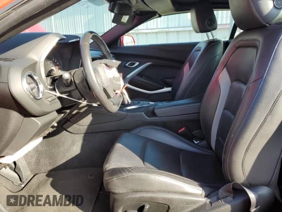 2019 Chevrolet Camaro 3LT с VIN 1G1FD3DS2K0122902, выставлен на аукционе Copart как лот 85776214 с пробегом 28 965 миль миль и Списание • Salvage title. История ставок и продаж доступна на DreamBid. Изображение 7.