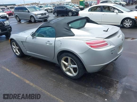 2008 Saturn Sky Red Line with VIN 1G8MG35X98Y108452, listed as a IAAI auction lot 42919596 with 130,853 mi miles and . Bid and sale history available at DreamBid. Image 3.