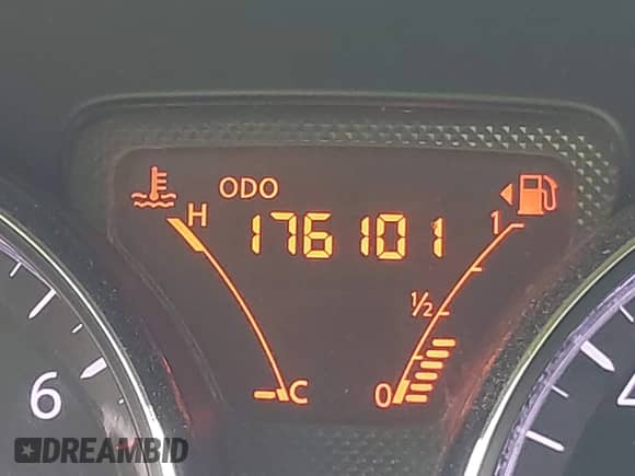 2014 Nissan Note SV with VIN 3N1CE2CP7EL387971, listed as a IAAI auction lot 42235851 with 176,101 mi miles and . Bid and sale history available at DreamBid. Image 16.