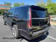 2017 Cadillac Escalade ESV Luxury с VIN 1GYS4HKJ8HR274470, выставлен на аукционе Copart как лот 58011535 с пробегом 211 524 миль миль и Чистый • Clean title. История ставок и продаж доступна на DreamBid. Изображение 2.