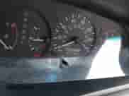 2001 Toyota Camry LE z VIN 4T1BF28K51U961725, wystawiony jako IAAI lot #40330589 z przebiegiem 244 941 mil mil oraz . Historia ofert i sprzedaży dostępna na DreamBid. Obrazek 7.