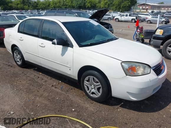2008 Chevrolet Malibu Classic LS 1FL с VIN 1G1ZS58F28F111206, выставлен на аукционе IAAI как лот 43027362 с пробегом 197 480 миль миль и . История ставок и продаж доступна на DreamBid. Изображение 1.