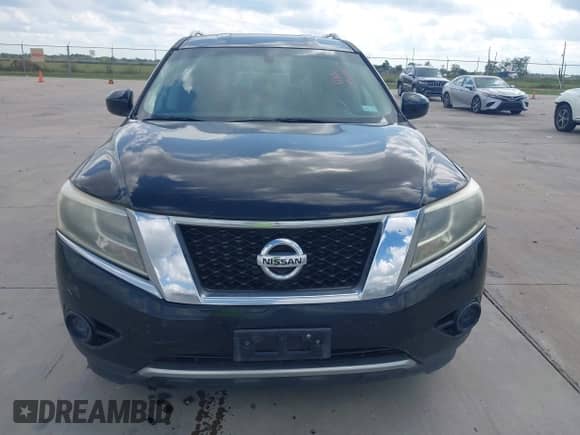 2013 Nissan Pathfinder SL with VIN 5N1AR2MN2DC647933, listed as a IAAI auction lot 43276000 with 162,741 mi miles and . Bid and sale history available at DreamBid. Image 6.