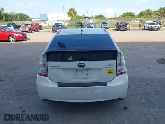 2011 Toyota Prius II with VIN JTDKN3DUXB1386352, listed as a IAAI auction lot 42707076 with 306,270 mi miles and . Bid and sale history available at DreamBid. Image 17.