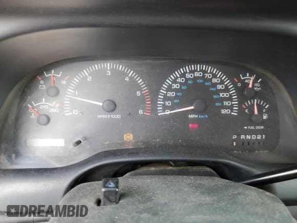 1998 Dodge 1500 z VIN 1B7HF16Z8WS508615, wystawiony jako Copart lot #64791014 z przebiegiem 232 390 mil mil oraz Nie do naprawy • Non repairable. Historia ofert i sprzedaży dostępna na DreamBid. Obrazek 9.