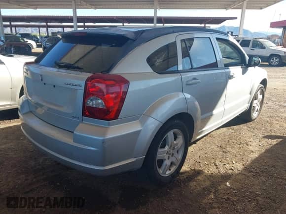 2009 Dodge Caliber SXT with VIN 1B3HB48CX9D148649, listed as a IAAI auction lot 43348914 with 178,089 mi miles and . Bid and sale history available at DreamBid. Image 4.