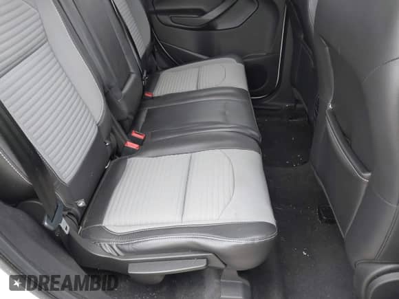 2018 Ford Escape SE с VIN 1FMCU9GD7JUB80405, выставлен на аукционе IAAI как лот 43071243 с пробегом 129 947 миль миль и . История ставок и продаж доступна на DreamBid. Изображение 8.